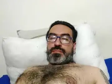 Chaturbate Live Sex Cam of luis2988z