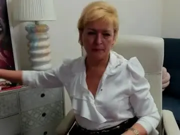 Chaturbate Live Sex Cam of luna_xfantasy