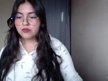 Chaturbate Live Sex Cam of alejandraa_33