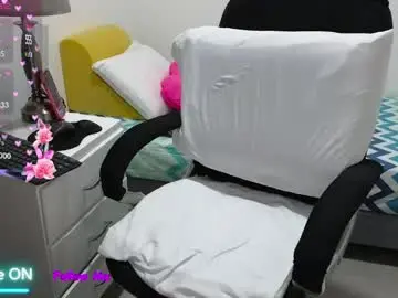 Chaturbate Live Sex Cam of anahi_moore