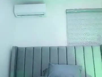 Chaturbate Live Sex of carol_juiicy_