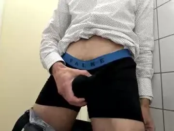 Chaturbate Free Porn Cam of officelush