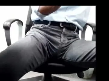 Chaturbate Live Sex Cam of officelush