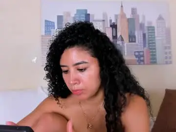 Chaturbate Sex Chat of thara25