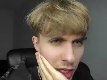 Chaturbate Sex Cam of damien_dallas