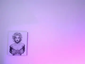 Chaturbate Best live sex cam show of millie_bobby_