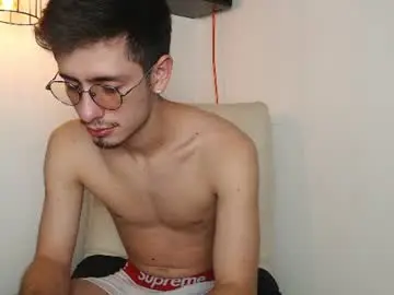 Chaturbate Adult Video Chat of andy_collins__