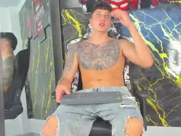 Chaturbate Sex Cam of eithan__boy