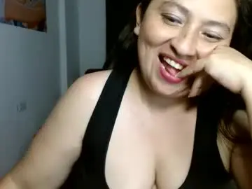 Chaturbate Live Sex of evansvictoria
