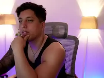 Chaturbate Free Porn Cam of appolo_allen