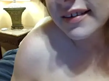 Chaturbate Adult Video Chat of tinywithtiddies