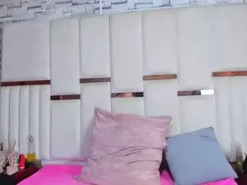 Chaturbate Free Porn Cam of miadivinehyh