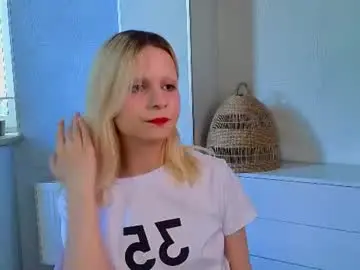 Chaturbate Live Sex Cam of pennyekin