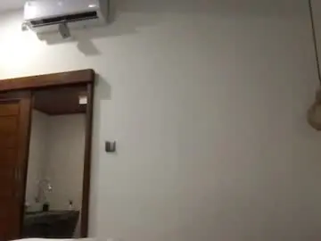 Chaturbate Live Sex Cam of _alan_bear_