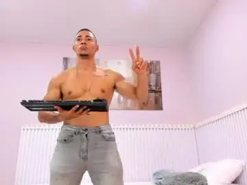 Chaturbate Best live sex cam show of andrew_ag