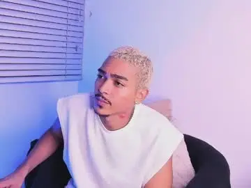 Chaturbate Live Porn of axelstones_