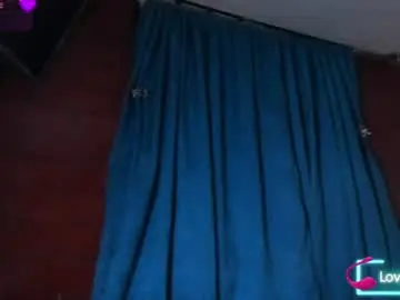 Chaturbate Sex Cam of candy_browm1