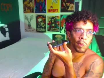 Chaturbate Adult Video Chat of dostoyrodia_34