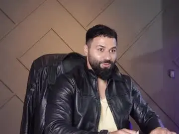 Chaturbate Best live sex cam show of glennmasters