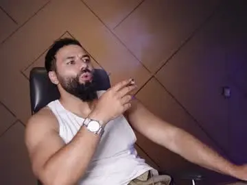 Chaturbate Best live sex cam show of glennmasters