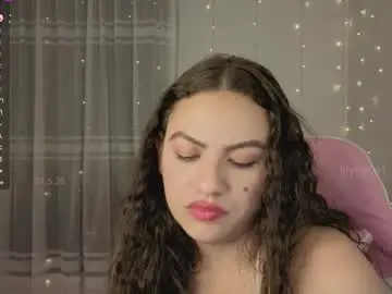 Chaturbate Watch Live Sex Cams of lilyrose1_