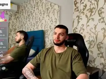Chaturbate Best live sex cam show of michael_magno
