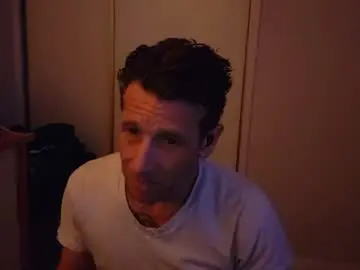 Chaturbate Live Sex Cam of ryanfc85