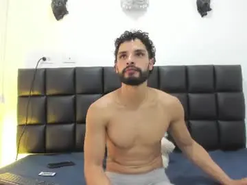 Chaturbate Adult Webcam of ethan_wolf75