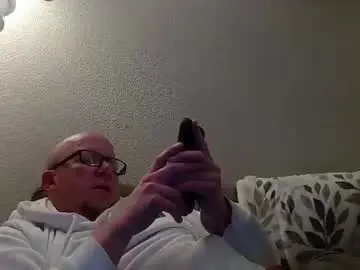 Chaturbate Adult Webcams of hungsingledad79