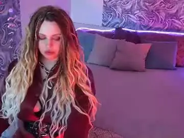 Chaturbate Live Sex Cam of maya_mils