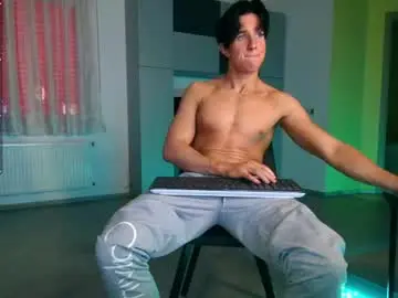 Chaturbate Free Live Porn of christianlevine_