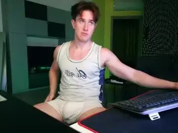 Chaturbate Nude Webcam of christianlevine_