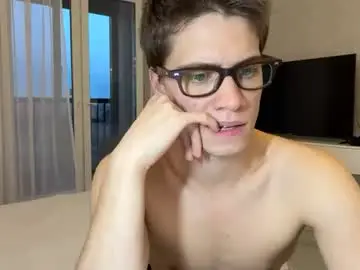 Chaturbate Live Sex Cam of forrestgamp