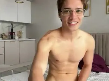 Chaturbate Adult Webcams of forrestgamp