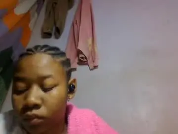Chaturbate Sex Cam of louane98