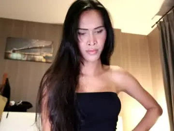 Chaturbate Sex Cam of bee_thai