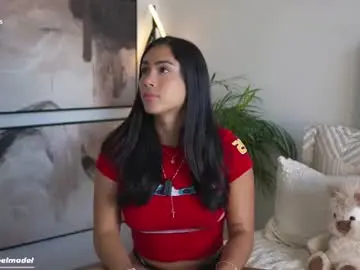 Chaturbate Live Porn of leyla_steel