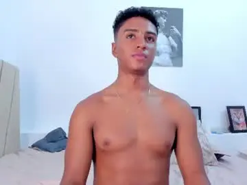 Chaturbate Live Sex Cam of magnusking_