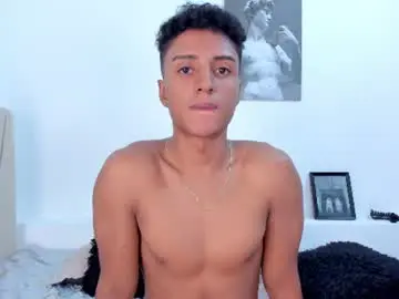 Chaturbate Free Porn Cam of magnusking_