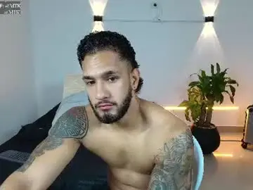 Chaturbate Nude Webcam of mikethomson01