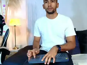 Chaturbate Best live sex cam show of maicolparker0