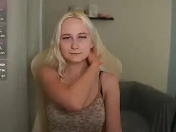 Chaturbate Live Porn of glossy_babe_