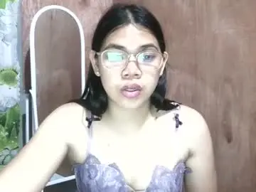 Chaturbate Live Sex Cam of angelscarlet634647