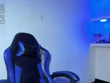 Chaturbate Live Sex Cam of briana_kimm