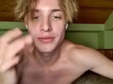 Chaturbate Live Sex Cam of sashenkka