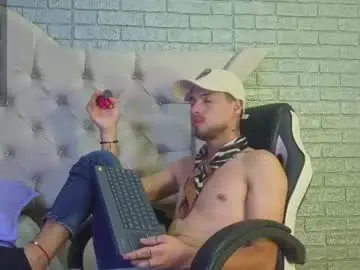 Chaturbate Watch Live Sex Cams of edwardross_