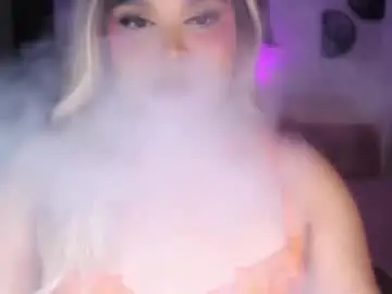 Chaturbate Free Porn Cam of ellise_husson