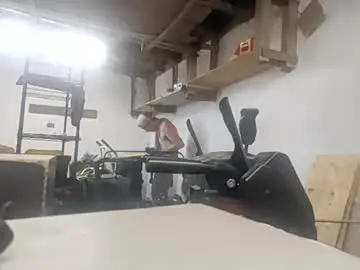 Chaturbate Live Sex of mjmckenz55