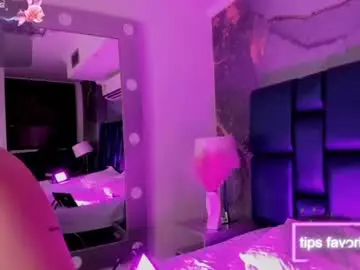 Chaturbate Best live sex cam show of naomii_collins_