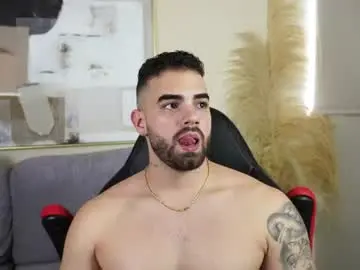 Chaturbate Adult Webcam of paulphoenix_